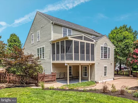 Exterior - 21424 Glebe Vw, Broadlands, VA 20148 photo 6 of 15