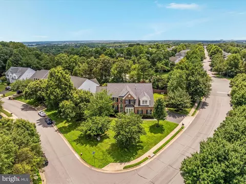 View/Area - 21424 Glebe Vw, Broadlands, VA 20148 photo 1 of 5