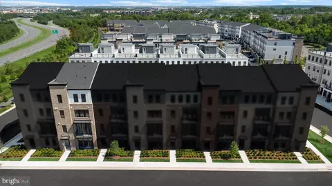 21746 Dollis Hill Ter, Broadlands, VA 20148