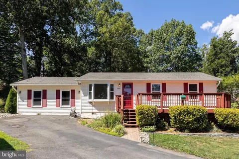 609 Rockbridge Dr SE, Leesburg, VA 20175