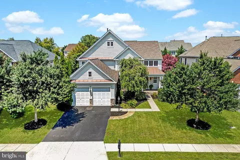 42850 Conquest Cir, Brambleton, VA 20148 photo 2