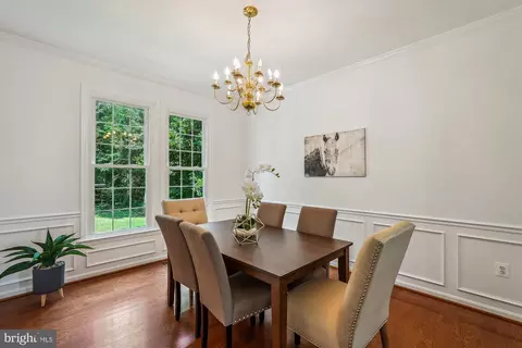 42924 Maplegrove Ct, Ashburn, VA 20147 photo 12