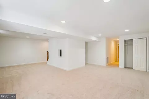 42924 Maplegrove Ct, Ashburn, VA 20147 photo 57