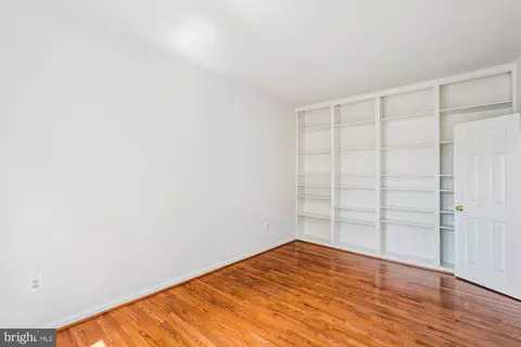 42924 Maplegrove Ct, Ashburn, VA 20147 photo 32