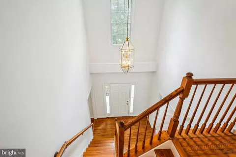 42924 Maplegrove Ct, Ashburn, VA 20147 photo 4