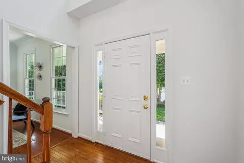 42924 Maplegrove Ct, Ashburn, VA 20147 photo 5