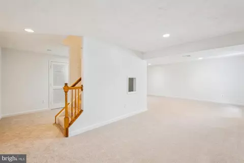 42924 Maplegrove Ct, Ashburn, VA 20147 photo 56