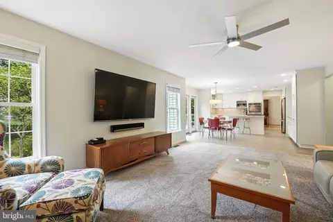 Living - 42972 Deer Chase Pl, Ashburn, VA 20147 photo 5 of 5