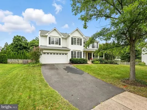 Exterior - 42972 Deer Chase Pl, Ashburn, VA 20147 photo 12 of 13