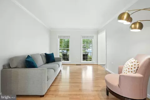 Living - 42972 Deer Chase Pl, Ashburn, VA 20147 photo 2 of 5