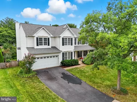 Exterior - 42972 Deer Chase Pl, Ashburn, VA 20147 photo 3 of 13