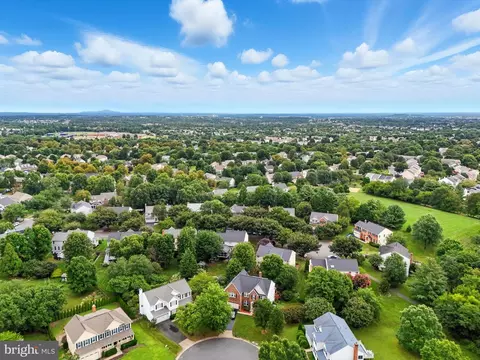 View/Area - 42972 Deer Chase Pl, Ashburn, VA 20147 photo 2 of 9