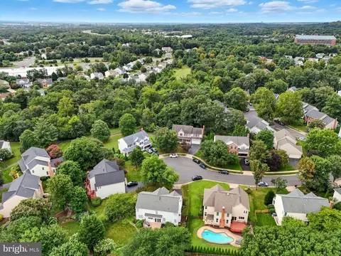 View/Area - 42972 Deer Chase Pl, Ashburn, VA 20147 photo 7 of 9