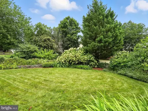Exterior - 42972 Deer Chase Pl, Ashburn, VA 20147 photo 6 of 13