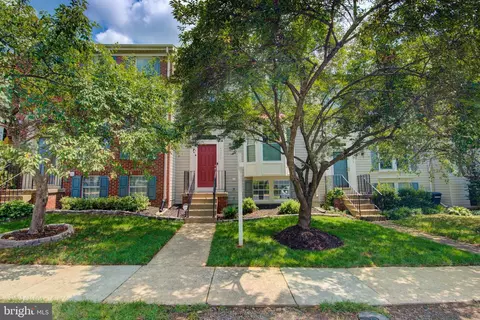 43217 Gatwick Sq, Ashburn, VA 20147