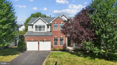 154 Alpine Dr SE, Leesburg, VA 20175
