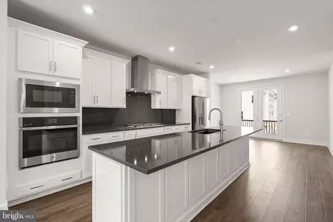 Kitchen - 23081 Copper Tree Ter, Ashburn, VA 20148 photo 1 of 1