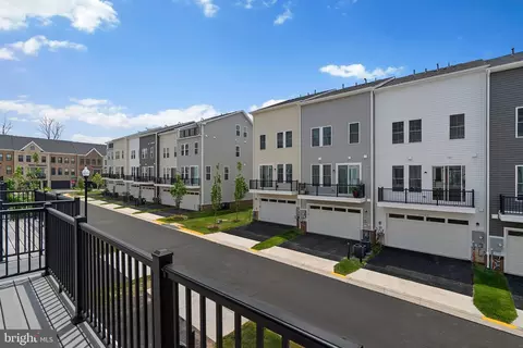 Other - 23081 Copper Tree Ter, Ashburn, VA 20148 photo 4 of 15