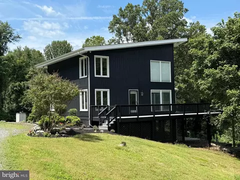 38754 Goose Creek Ln, Leesburg, VA 20175