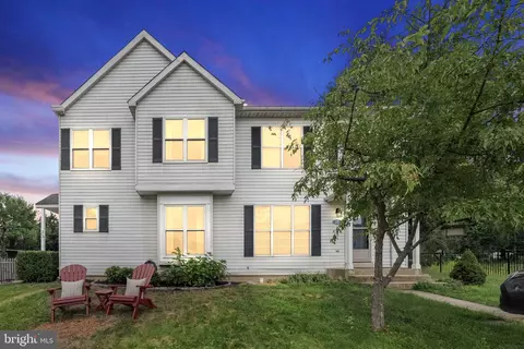 25 Frye Ct, Lovettsville, VA 20180