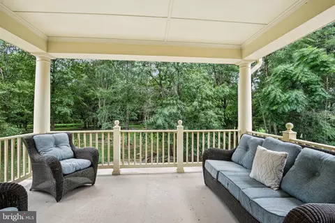 Exterior - 27586 Paddock Trail Pl, Chantilly, VA 20152 photo 9 of 18