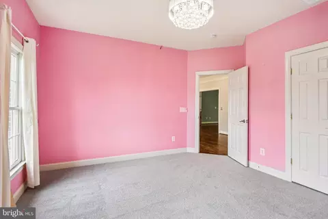 Bedroom - 27586 Paddock Trail Pl, Chantilly, VA 20152 photo 5 of 9