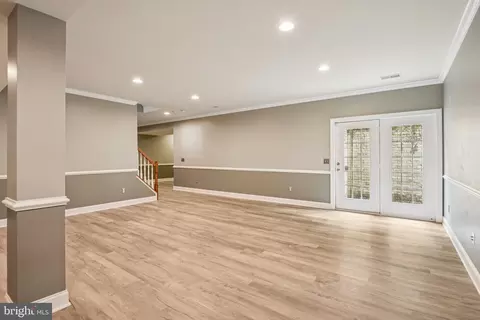 Living - 27586 Paddock Trail Pl, Chantilly, VA 20152 photo 13 of 14