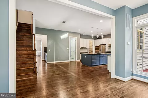 Entry Way - 27586 Paddock Trail Pl, Chantilly, VA 20152 photo 2 of 5