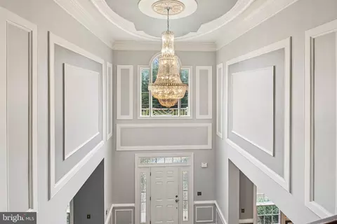 Entry Way - 27586 Paddock Trail Pl, Chantilly, VA 20152 photo 5 of 5
