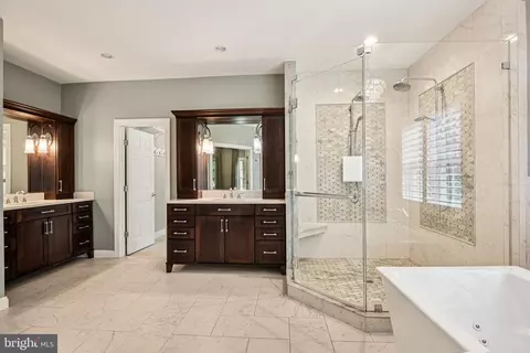 Bath - 27586 Paddock Trail Pl, Chantilly, VA 20152 photo 3 of 8