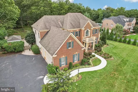 View/Area - 27586 Paddock Trail Pl, Chantilly, VA 20152 photo 1 of 13