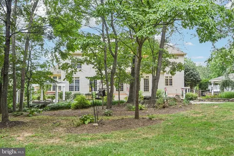 Exterior - 27586 Paddock Trail Pl, Chantilly, VA 20152 photo 5 of 18