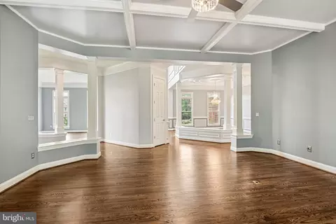 Living - 27586 Paddock Trail Pl, Chantilly, VA 20152 photo 1 of 14