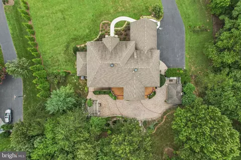 View/Area - 27586 Paddock Trail Pl, Chantilly, VA 20152 photo 12 of 13