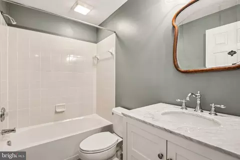 Bath - 27586 Paddock Trail Pl, Chantilly, VA 20152 photo 8 of 8