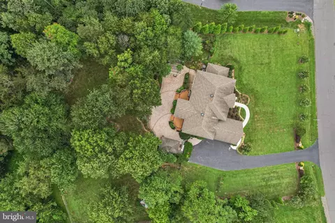 View/Area - 27586 Paddock Trail Pl, Chantilly, VA 20152 photo 9 of 13