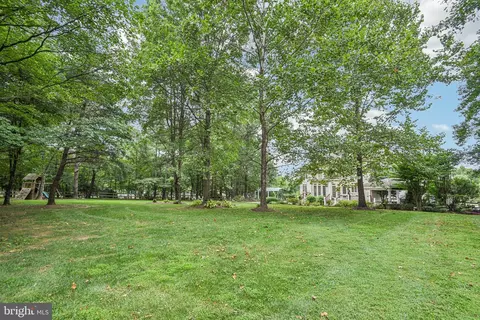 Exterior - 27586 Paddock Trail Pl, Chantilly, VA 20152 photo 3 of 18