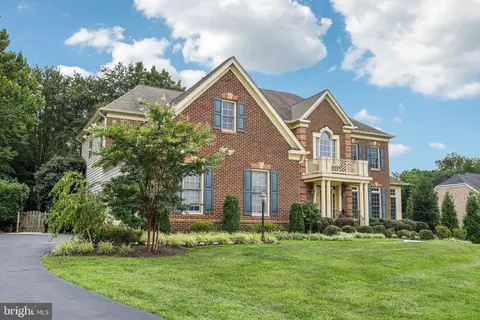 Exterior - 27586 Paddock Trail Pl, Chantilly, VA 20152 photo 10 of 18