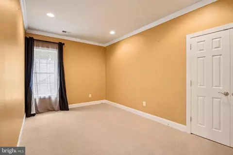 Bedroom - 27586 Paddock Trail Pl, Chantilly, VA 20152 photo 8 of 9