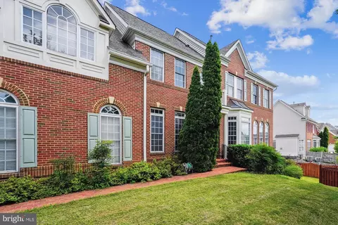 43641 Hartshire Ter, Leesburg, VA 20176