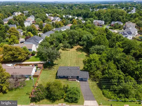 View/Area - 21506 Shellhorn Rd, Ashburn, VA 20147 photo 2 of 7