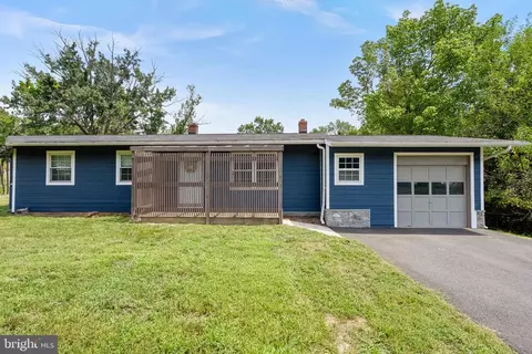 21506 Shellhorn Rd, Ashburn, VA 20147