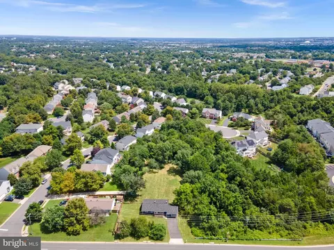 View/Area - 21506 Shellhorn Rd, Ashburn, VA 20147 photo 3 of 7
