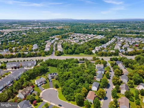 View/Area - 21506 Shellhorn Rd, Ashburn, VA 20147 photo 4 of 7