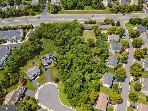 View/Area - 21506 Shellhorn Rd, Ashburn, VA 20147 photo 5 of 7
