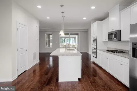 22275 Sims Ter, Ashburn, VA 20148 photo 6