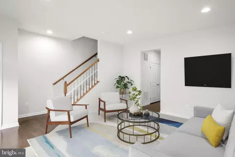 22275 Sims Ter, Ashburn, VA 20148 photo 2