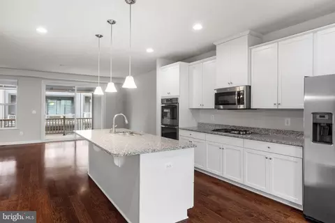 22275 Sims Ter, Ashburn, VA 20148 photo 5