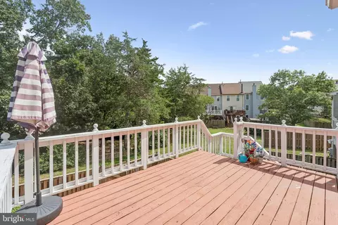 Exterior - 21180 Hedgerow Ter, Ashburn, VA 20147 photo 4 of 8