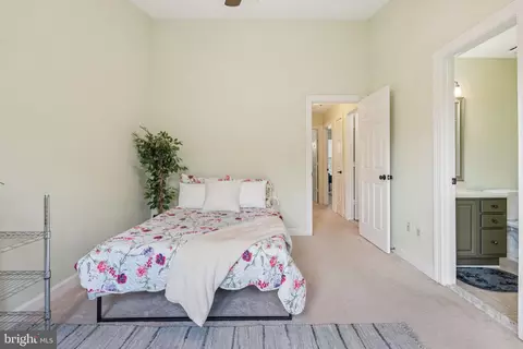 Bedroom - 21180 Hedgerow Ter, Ashburn, VA 20147 photo 3 of 6